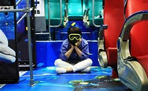 清涼一夏！高市3D海底電動公車上路