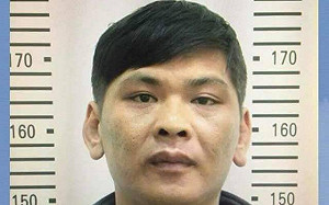 現場直擊! 性侵犯奪警槍躲工地 難逃警犬追蹤束手就擒 (影)