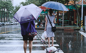 南部＋東南部注意！熱低壓外圍環流帶大雨