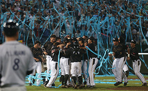 超級新人發威！廖健富關鍵三壘打定江山  桃猿上半季封王