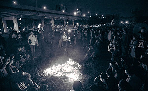 治安死角！擅闖軌道禁區聚會  「野青眾」恐觸鐵路法