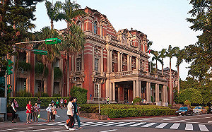 台大加護病房接錯洗腎管　疑釀一名患者死亡