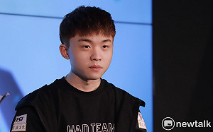 《英雄聯盟》MAD開幕戰奪勝 Uniboy自稱「佛系中路」