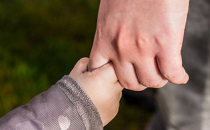 如何讓2053孩童與家人團聚 美政府說明計畫