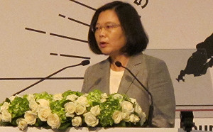 蔡英文首次批評民粹主義：侵蝕若干地區民主