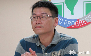 張亞中豪語「民進黨最怕他」 梁文傑回嗆「那是笑話」