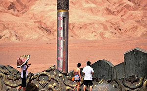 燙！新疆吐魯番地面溫度飆到83度