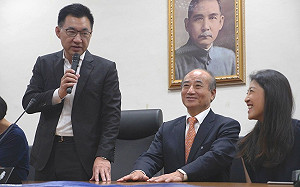 柯P稱自己是政界最有誠信的人 王金平：有這個自信最好