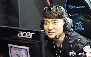 英雄聯盟洲際賽》期待再與RNG對決！閃電狼SwordArT：想暴打Karsa一頓