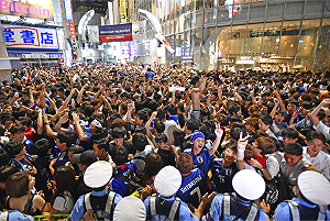 吊車尾進16強！日本足球國腳帶來商機  上看5000億日元