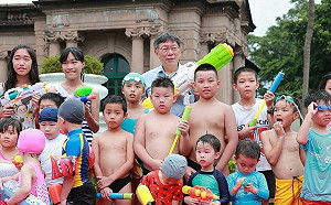 文大爭議北市怎麼解？柯式回答：照SOP走