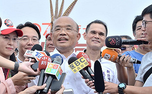 文大宿舍記者會 　蘇貞昌: 只看到侯副在生氣