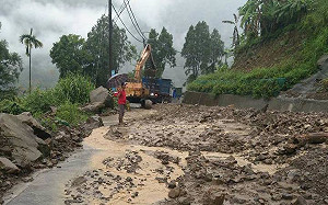 豪雨成災！嘉義縣數段道路積水封道搶修