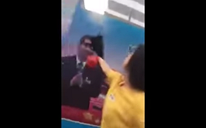 在上海以直播對習近平畫像潑墨「拉黑」  女子失蹤疑被捕