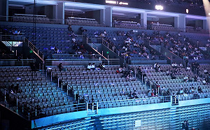 英雄聯盟洲際賽》跟著偶像趴趴走！比賽期間LPL粉絲大玩「大風吹」