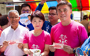 喝豬血湯抗空汙  盧秀燕：小市民對抗大市府