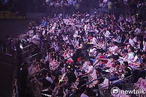 英雄聯盟洲際賽》LPL主場！中韓大戰現場直擊