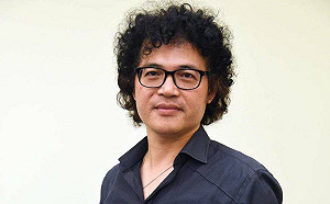 作家吳鈞堯 齊東詩舍講演：高粱酒、菜刀與金門島