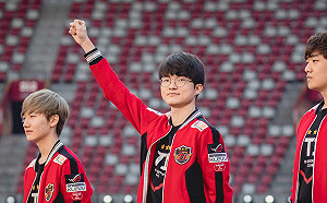 《英雄聯盟》不只是電競明星！Faker被列為作文模範題材