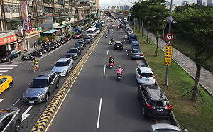 下午4時起  新北全市開放黃線紅線停車