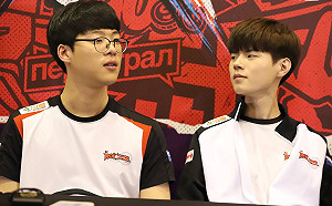 《英雄聯盟》為世界賽預熱！韓國選手與粉絲一同奔跑5000米