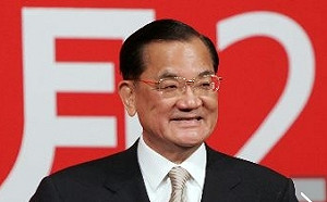 韓國瑜競總邀任全國後援總會長 連戰點頭