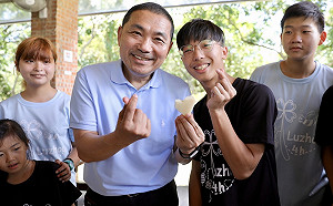 大群館惹議！北市邀26校研商學生住宿議題