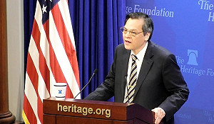 陳明通：民主才是兩岸要走的正途