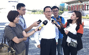 中正紀念堂潑漆事件  丁守中：蔡政府、柯市府無能