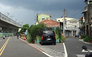 屏東市公勇路拓寬 反遷戶：為何不用台鐵地