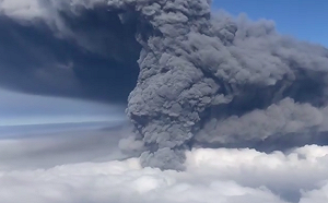 馬納洛火山噴發本周再增強  萬那杜撤離島上所有居民