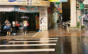 鋒面攪局！北部東半部民眾中秋節恐無緣賞月