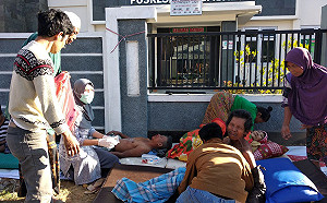 印尼龍目島淺層強震 已知14死162傷