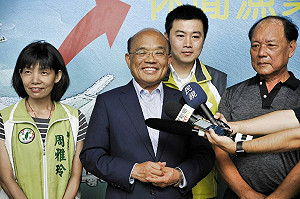 「萬里蟹」品牌推手是誰?   蘇貞昌、新北市府各有說法