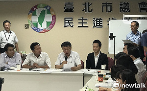 柯P拜會議會民進黨團  綠議員怨：從未杯葛卻一直被抹黑