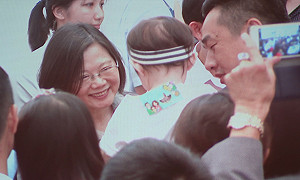 總統府家庭日  蔡英文笑稱：2歲以下小朋友是我功勞 