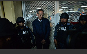 涉貪羈押調查近6月  瓜地馬拉前總統柯隆交保