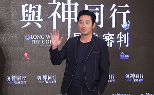 韓國創百年高溫 影帝「與神同行」河正宇直呼台灣涼爽