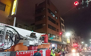 父親節怎麼過？男子與母爆口角失控 意圖跳樓獲救