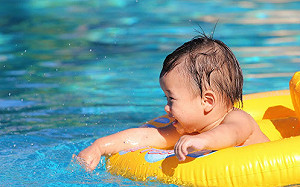 周日午後雷陣雨勿忘雨具 海邊戲水請注意易有長浪