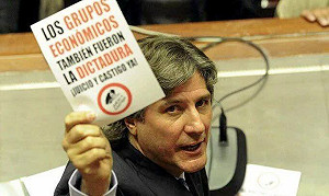 阿根廷前搖滾副總統受賄入獄  重判5年10月