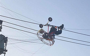 悲劇！無照玩飛行傘 男子卡高8公尺高電線桿