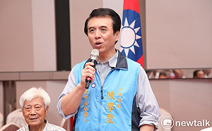 鍾老文學生活園區惹議 　陳學聖批鄭文燦  「說一套做一套」