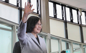 同慶之旅過境美國  蔡英文：將與新舊朋友交換國際局勢