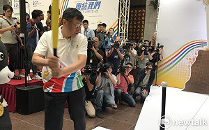 為選票急訪剛出院的李登輝？柯P：是老包安排的