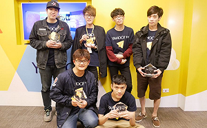 《爐石戰記》24小時爬梯派對！Tom60229、Roger 再挑戰