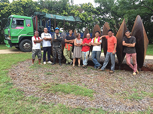 藝術家伏地抓水平 桃園國際雕塑展將登場 (影)