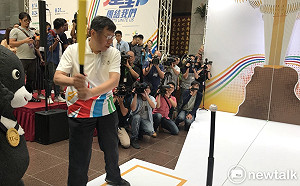 「菜包」、「草包」之外的選擇？ 他諷柯文哲是「刈包」