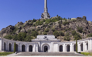 轉型正義！西班牙通過法令 要將獨裁者佛朗哥遺骸遷葬