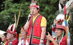 豐年祭送禮！林右昌：斥資3千萬整理原住民會館周邊環境